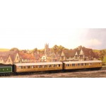 HORNBY RAKE of TWO LNER TEAK CORRIDOR COACHES Running Nos. 22357 & 4237 